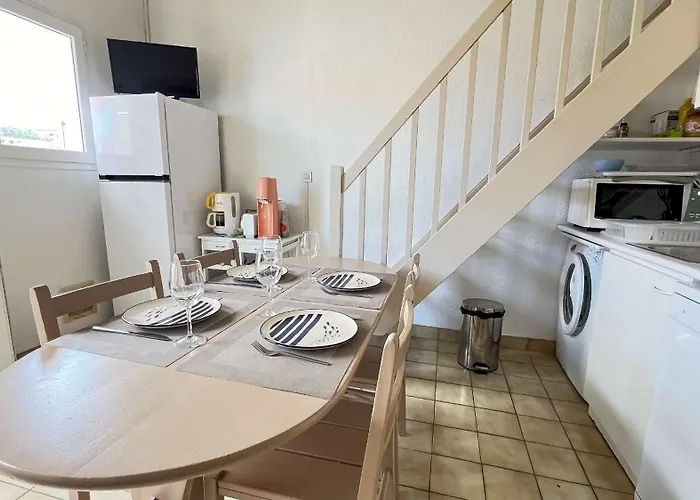 فيلة Jolie Maison A Etage En Avec Piscine سان مارتن دو ر